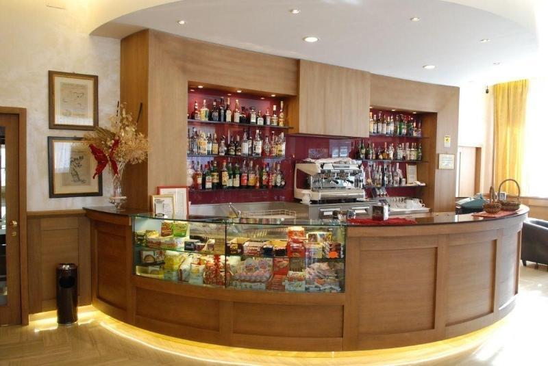 5Miglia Hotel & Spa Ривизондоли Экстерьер фото